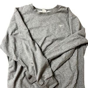 Nike gray sweater⭐️